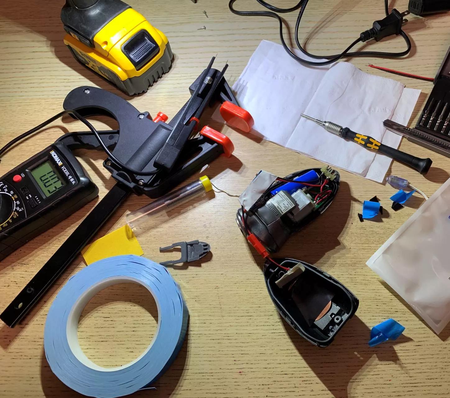 飞利浦剃须刀6070充电,飞利浦剃须刀6070使用说明