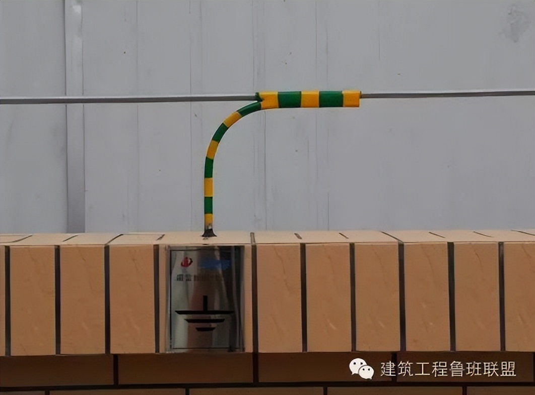 钢屋面避雷带做法,屋面避雷带新规范标准做法