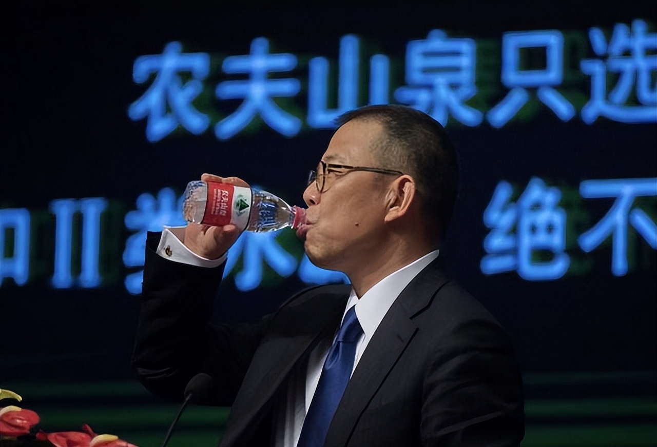 中国首富钟睒睒私募,中国首富钟睒睒发的视频