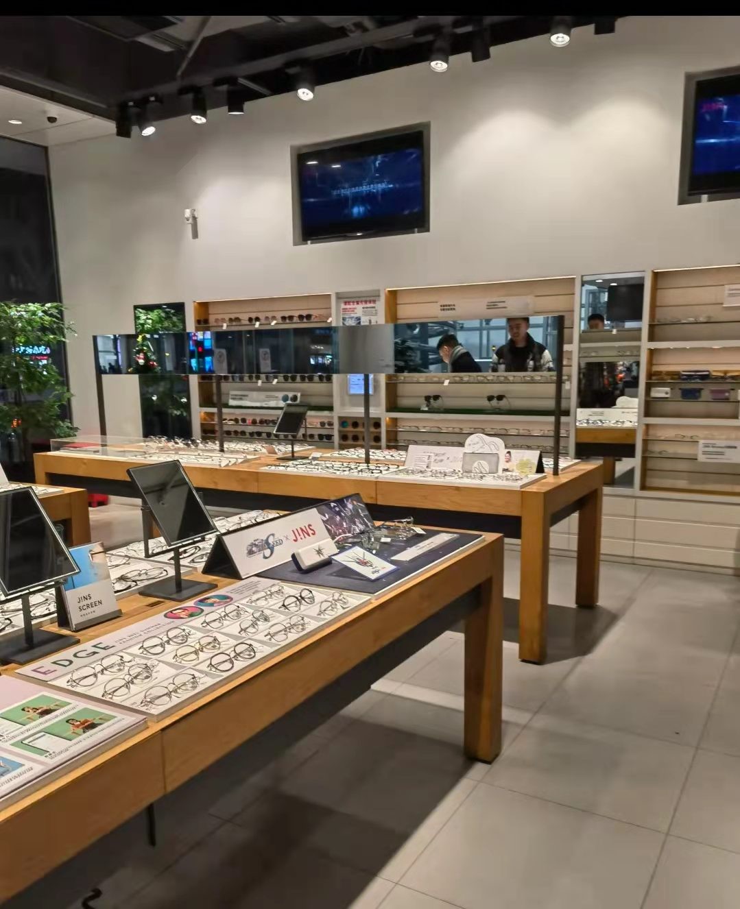 郑州眼镜店配眼镜口碑,郑州配眼镜最便宜的店