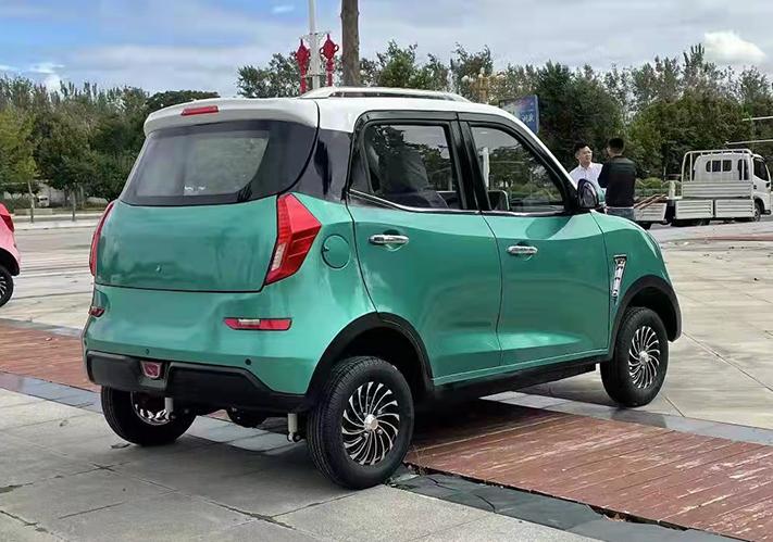 最新两门四座冷暖空调电动车,这2款电动车不仅实用而且颜值高