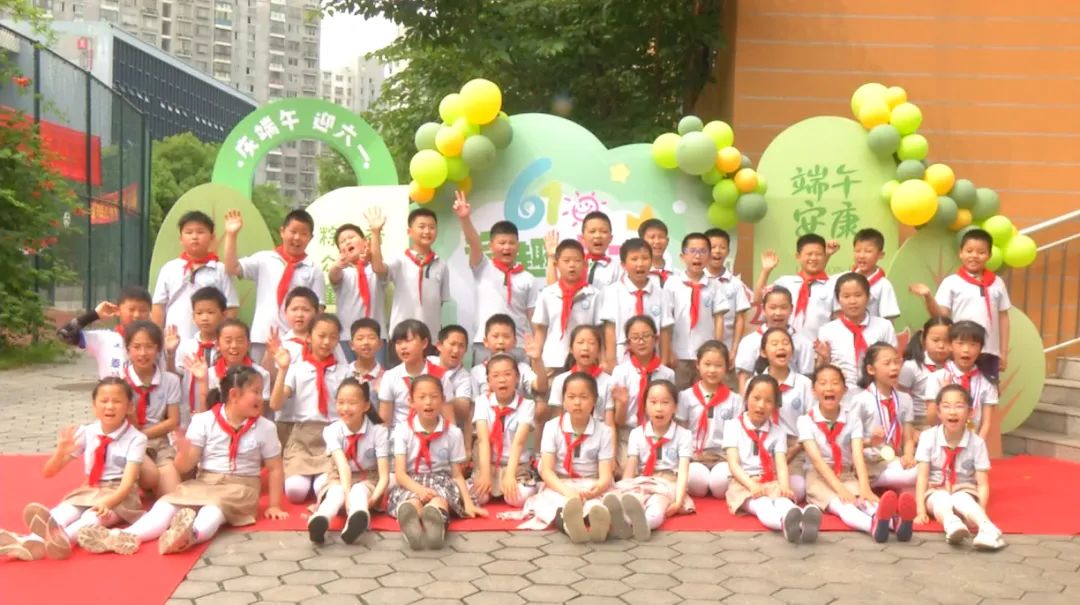 包粽子让孩子感受端午的气氛,小学生端午节包粽子活动美篇