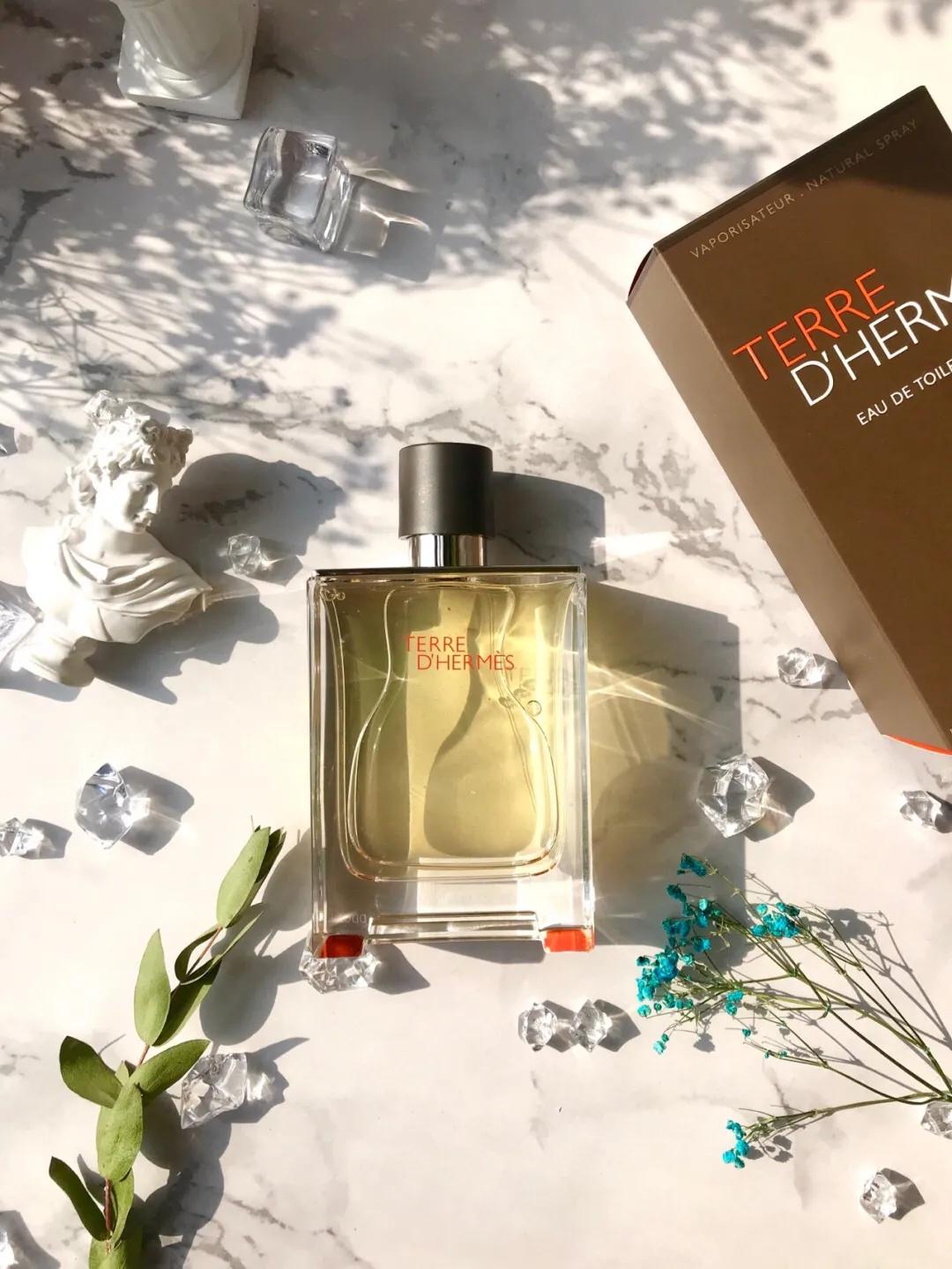 哪款香水闻起来有气质感,闻起来干净贵气的香水