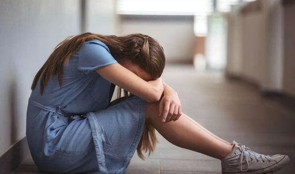 大学女生高薪兼职,月薪过万的女大学生兼职