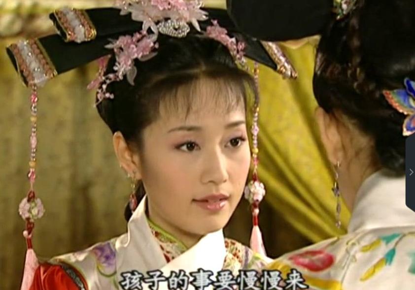 给小燕子取名还珠格格,还珠格格小燕子和紫薇结为姐妹