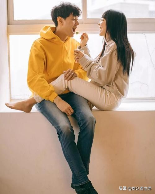 女朋友是个宅女怎么让她出去玩,女朋友喜欢出去玩我比较宅怎么办