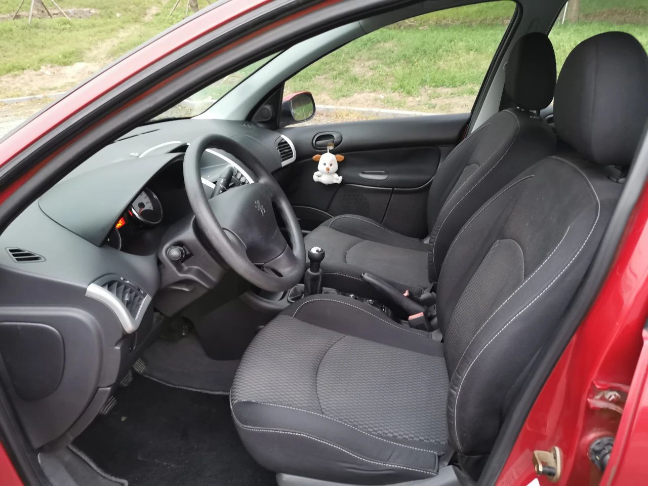 一万块钱标致207,一万预算小车