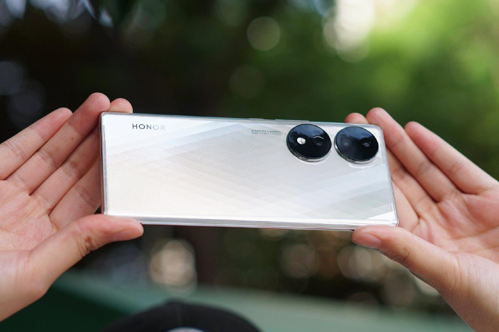 支持65w快充和50倍焦距的手机,1000元855大内存闪充拍照好手机