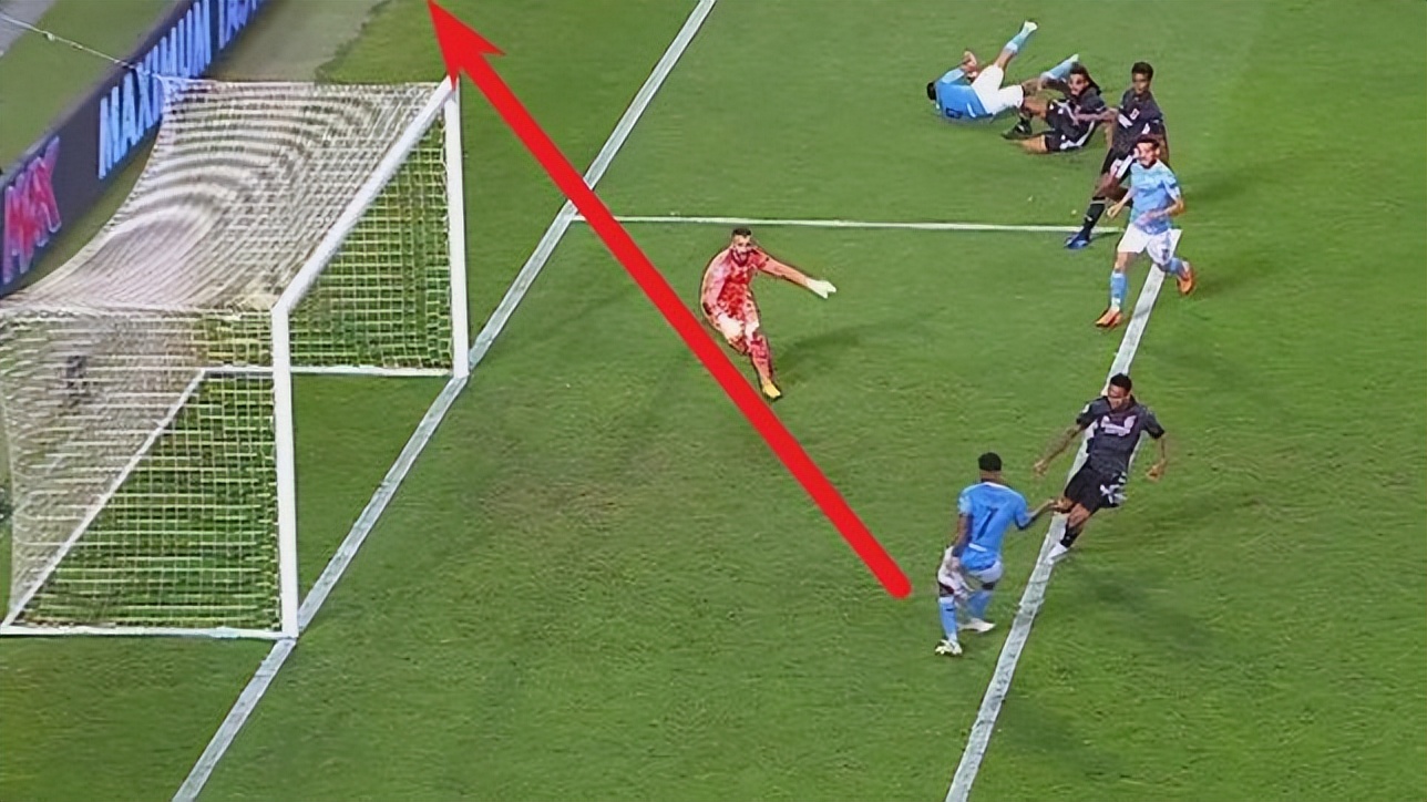 托马斯·图赫尔尝试变阵的第一步！“快乐男孩”斯特林加盟切尔西