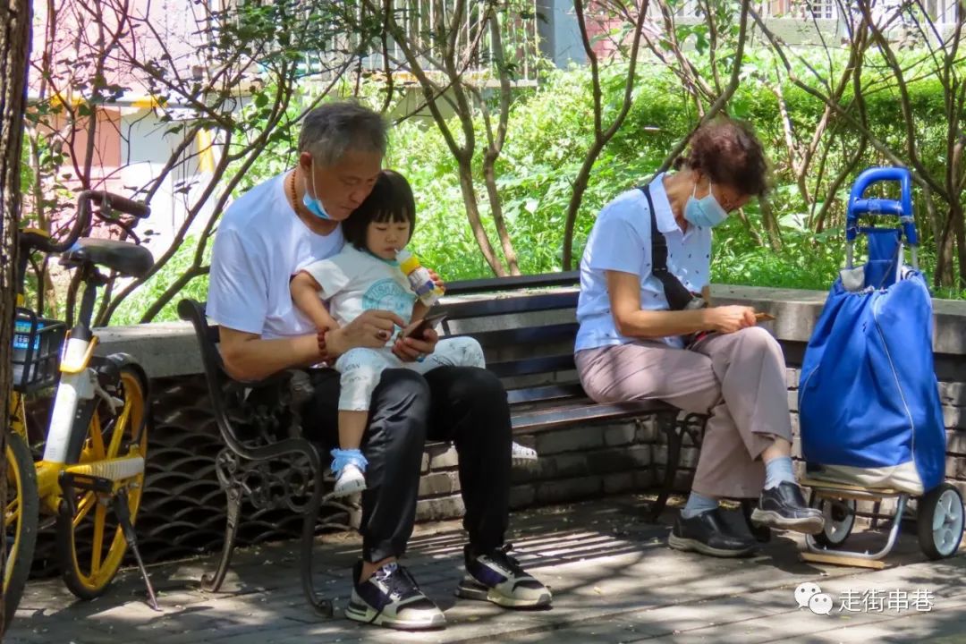 爷孙隔代亲的经典歌曲,爷孙隔代亲