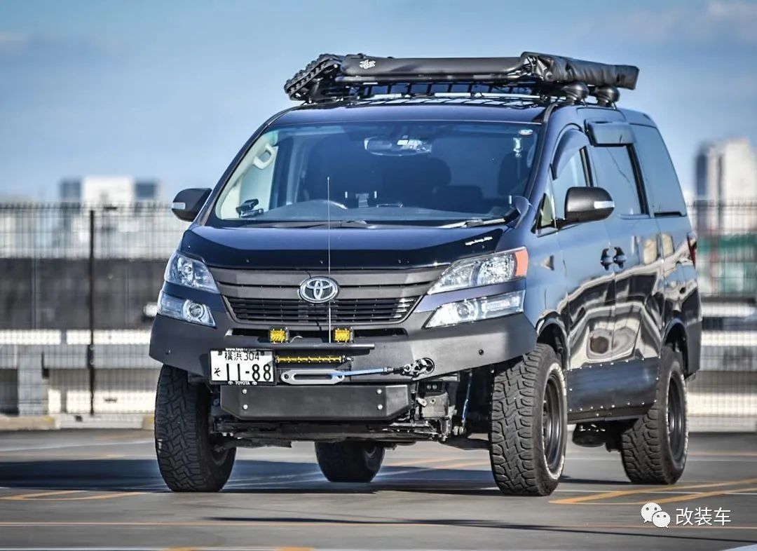 新款丰田威尔法改装,奶爸车改造老霸道