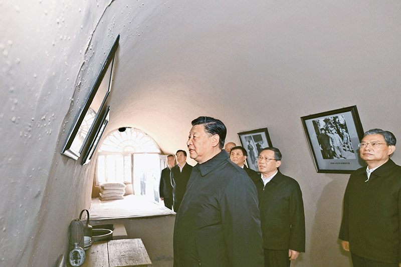 为党的二十大报告的目标而奋斗,为实现党的奋斗目标而团结奋斗