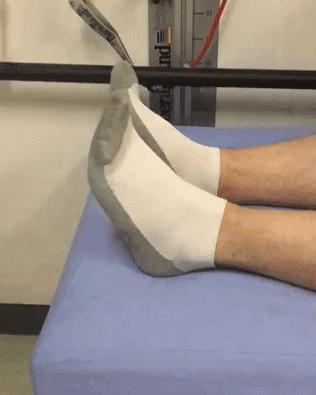 脚踝足内翻可以恢复吗,后天足内翻走路姿势