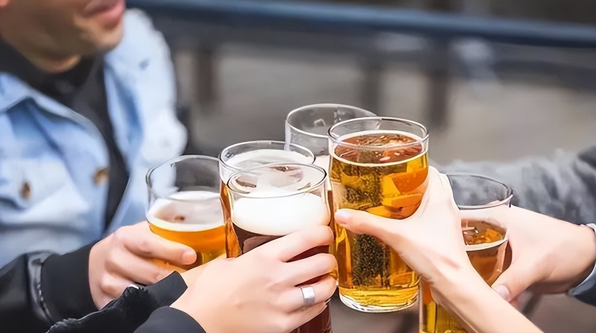 公务员实行最严禁酒令,公务员的限酒令什么时候开始