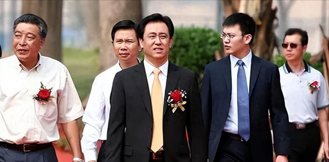 范冰冰和李冰冰的友谊,范冰冰和李嘉诚谁有钱