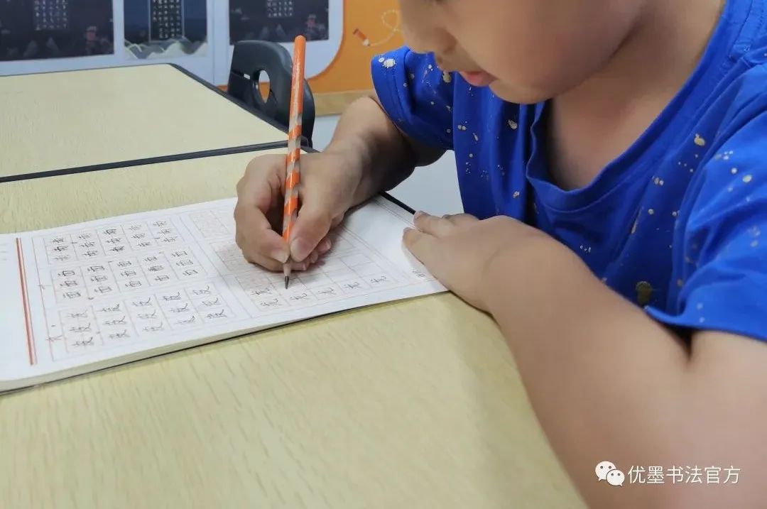 孩子写字不好看不耐烦,孩子写字特别不认真怎么办