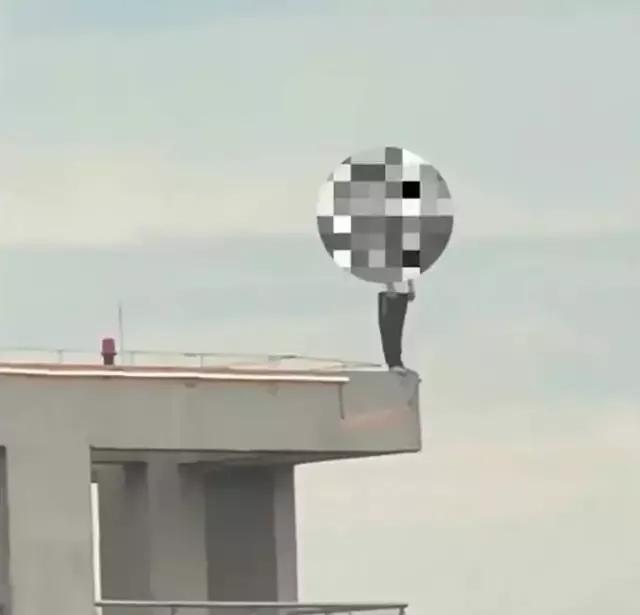 苏州一男子19楼跳楼身亡具体地点,苏州一男子跳下高楼身亡后续