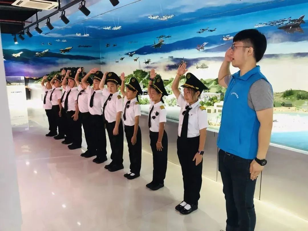 深圳-周末去哪儿丨探秘深圳最大航空模型展