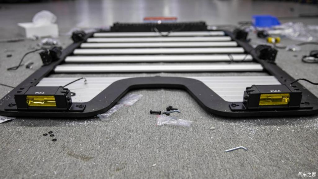 卫士越野顶灯,卫士专用顶灯