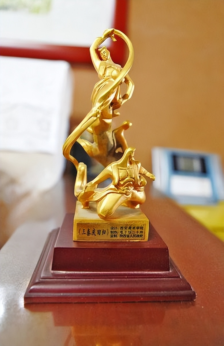 97年香港回归各省送的礼物,1997年香港回归全国各地送的贺礼