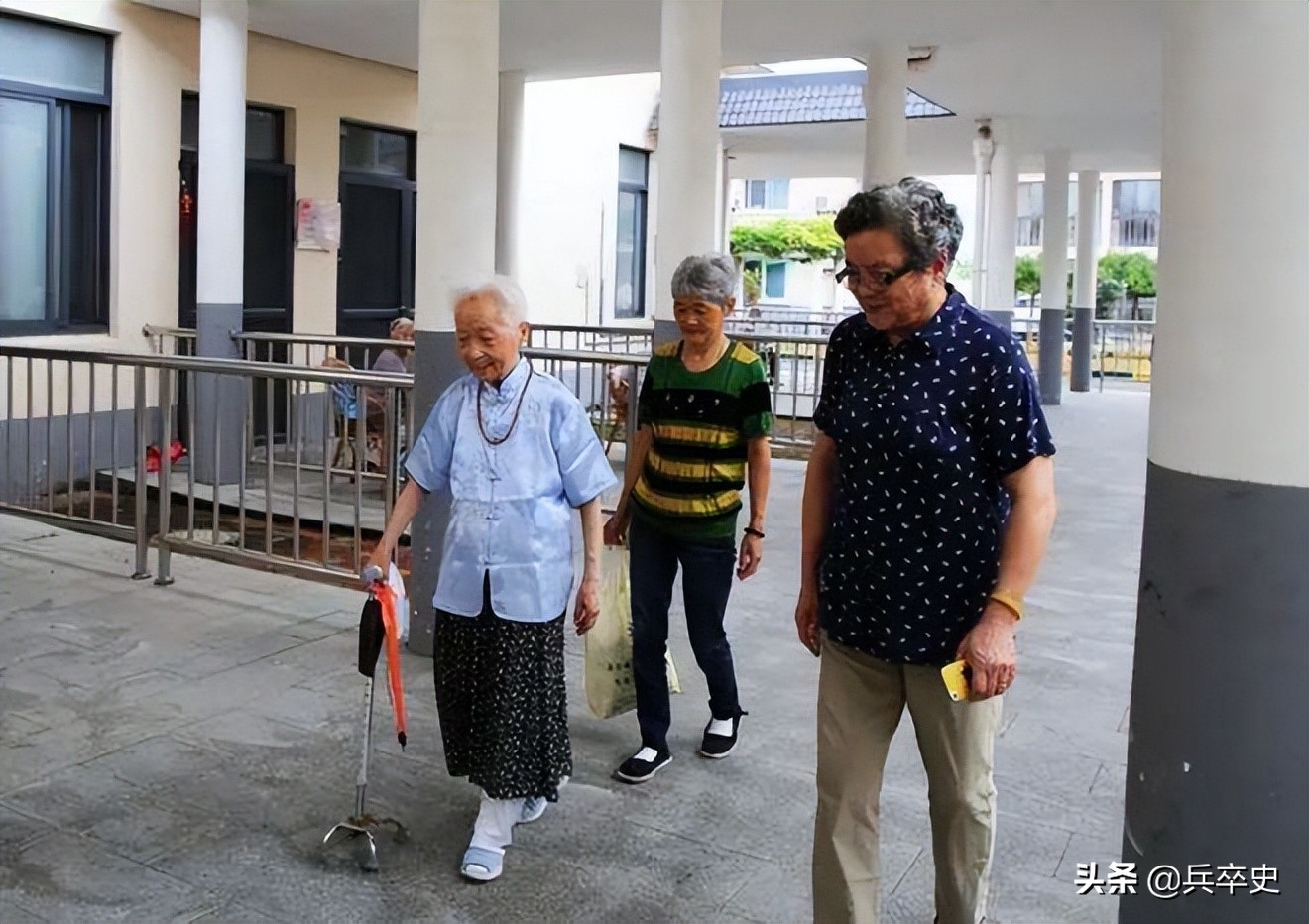 上海嘉定:70岁老太“众筹”买一栋楼,抱团养老21年:比家里自在