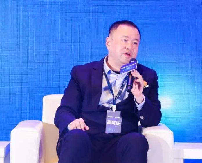 山东手套大王：疫情18个月赚130亿，减持股票套30亿，被股民骂翻