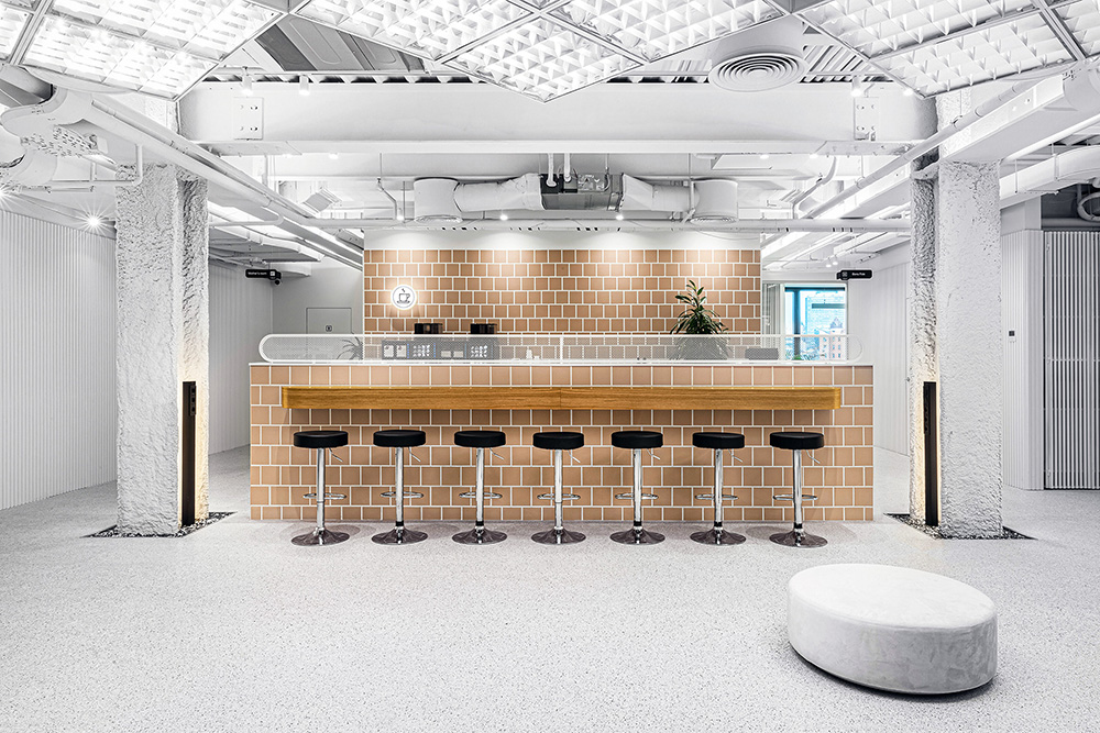 自由畅想云科技公司SQUAD基辅总部大楼设计欣赏