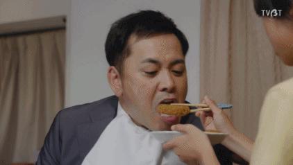 脑洞剧更新！富豪沦为宠物，美*上门女**服务？网友：做梦都不敢想