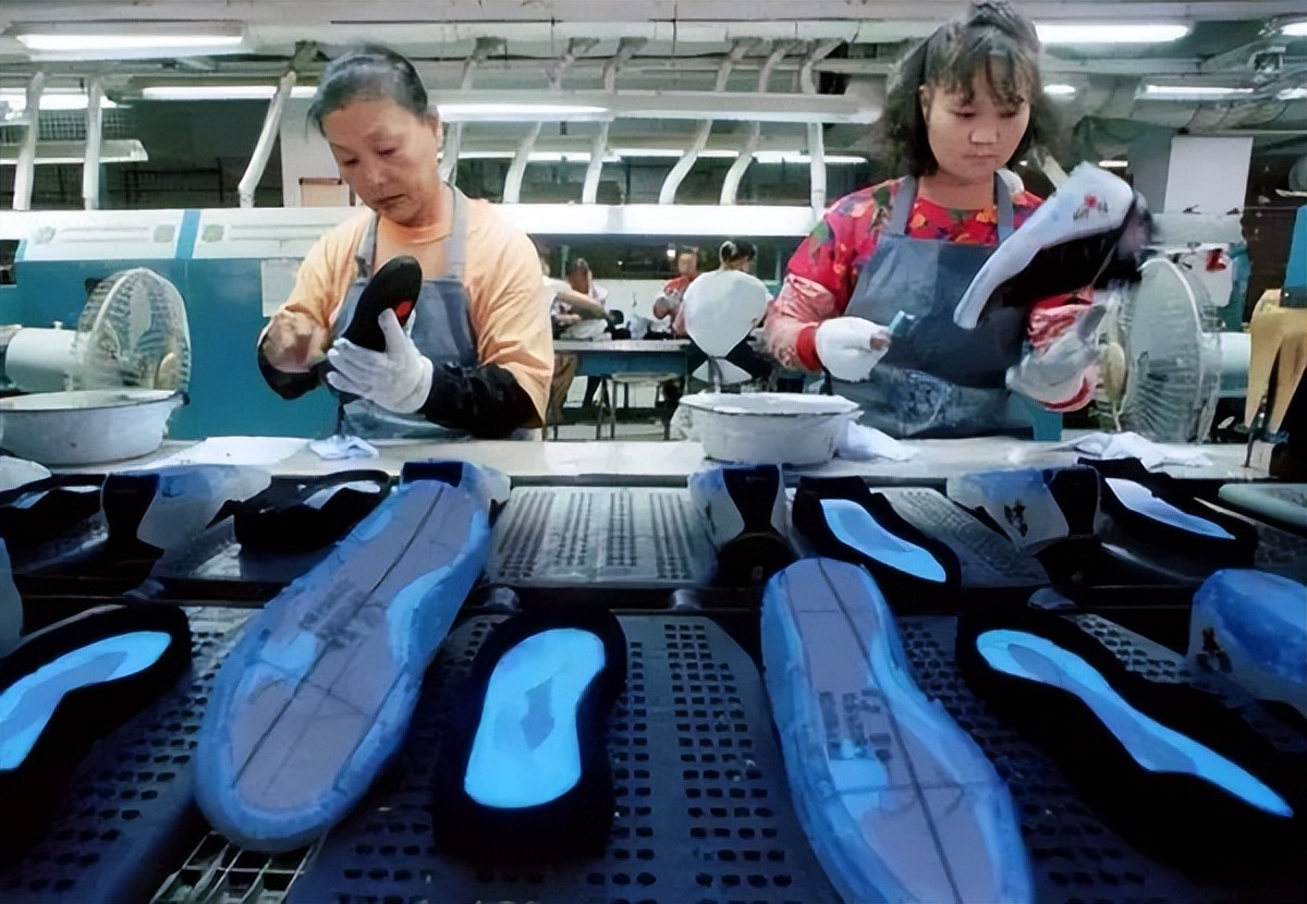 鞋业领跑热度,鞋业巨头业绩