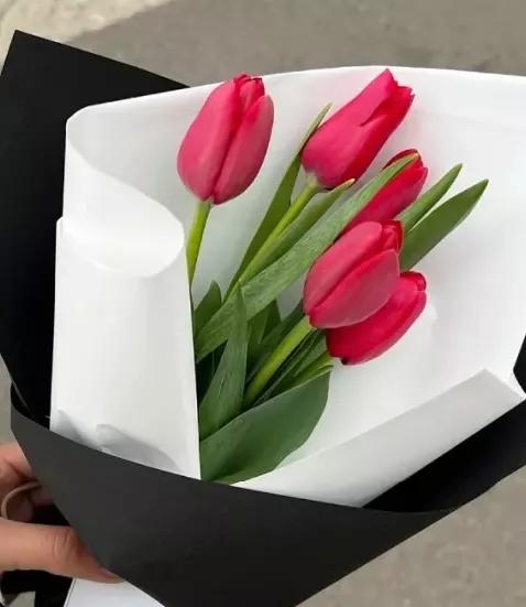 閮侀噾棣欒姳璇強瀵撴剰,閮侀噾棣欏拰鐜懓鑺辫