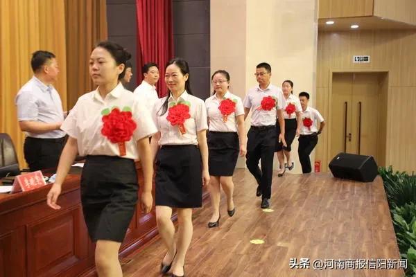 信阳市召开37个教师节表彰大会,淮阳县庆祝第35个教师节表彰大会