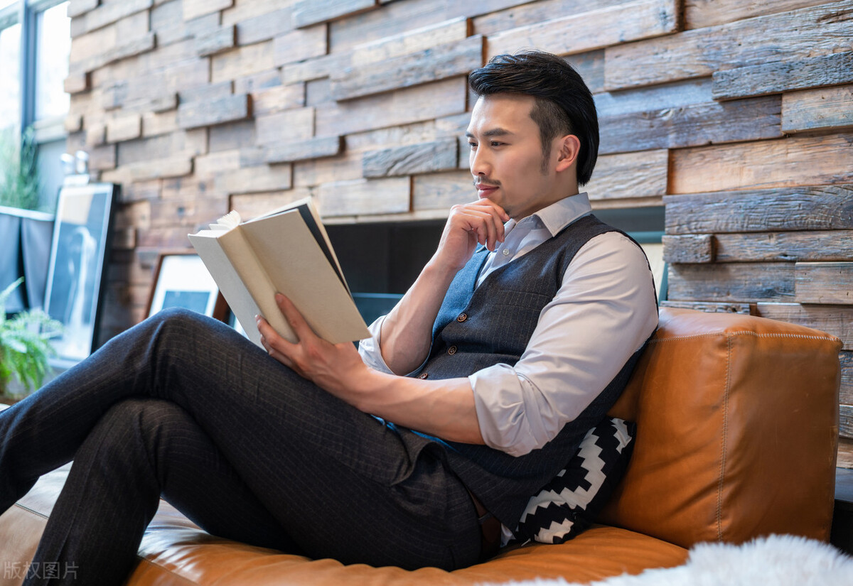 普通人如何逆袭财务自由,月入三千怎么才能实现财务自由