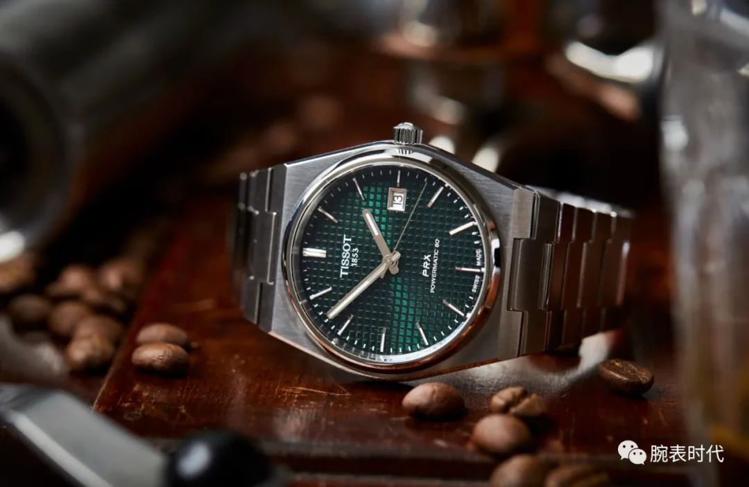 天梭prx和风度绿盘哪个好,天梭超级玩家prx石英白表盘和绿盘