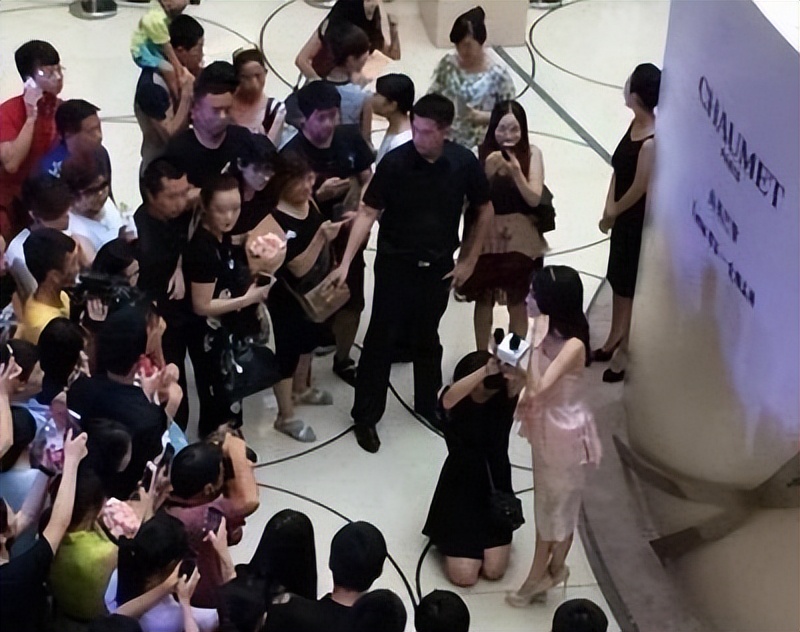 横店群演不够用了他们都在忙什么,横店20万群演现状