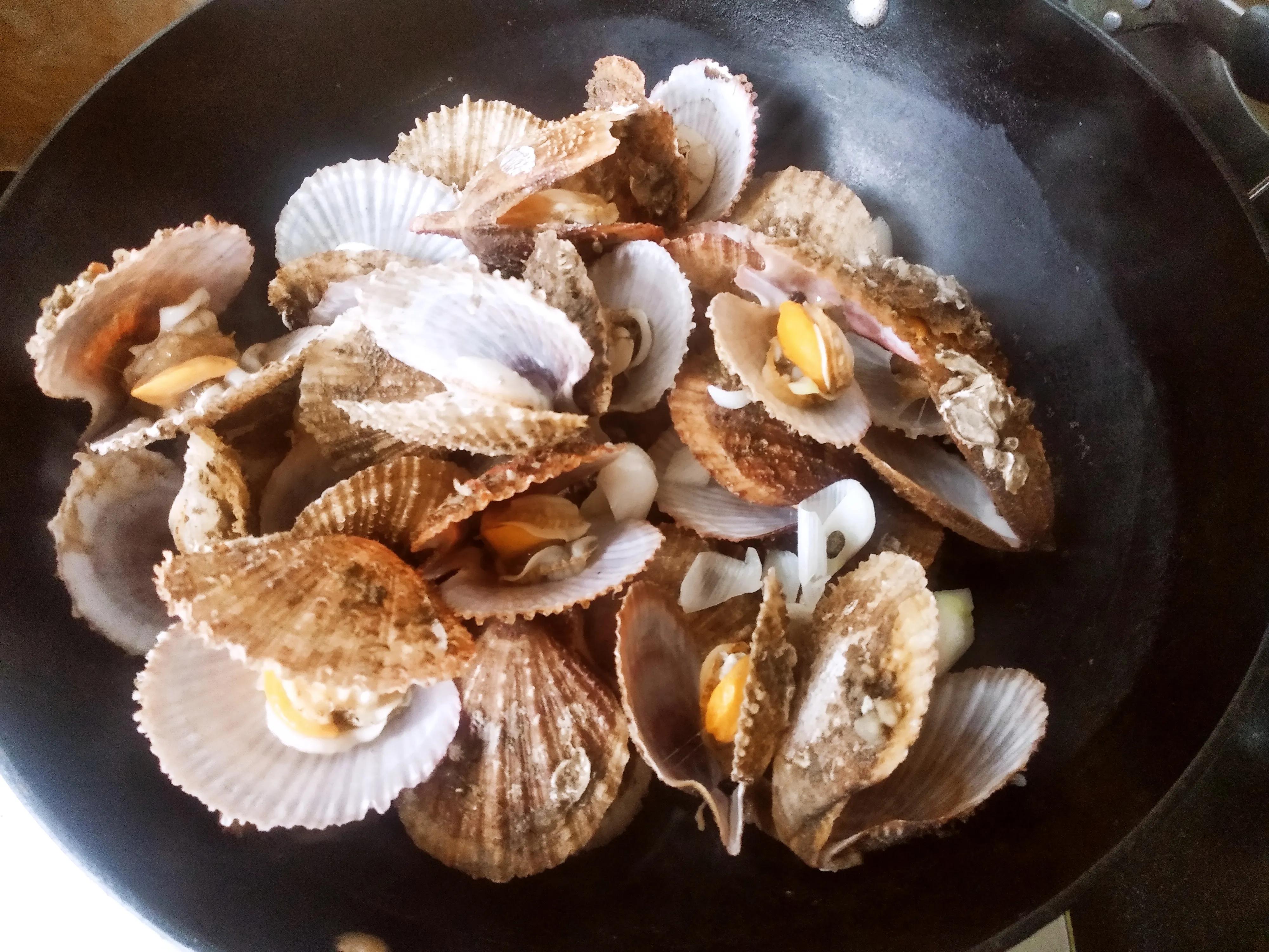 小海鲜怎么处理才好吃,处理海鲜小妙招只需一招干净好学