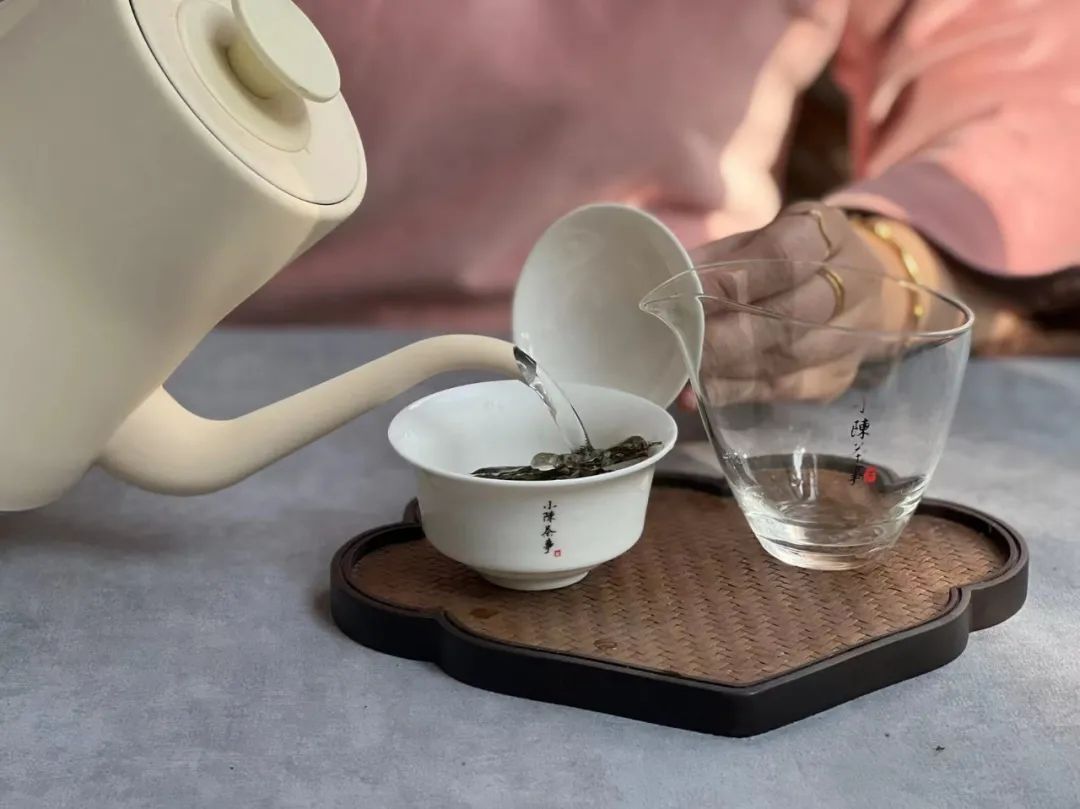 好的白茶茶汤的口感以什么为主,什么味道的白茶才是好白茶