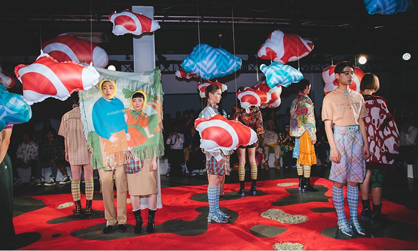 中国时尚秀场视频,中国时尚服装秀场