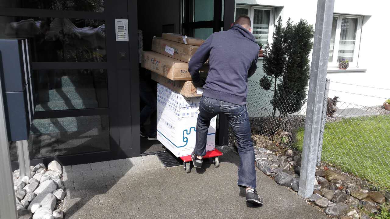 整柜集装箱海运业务多少钱,包一个货柜需要多少钱