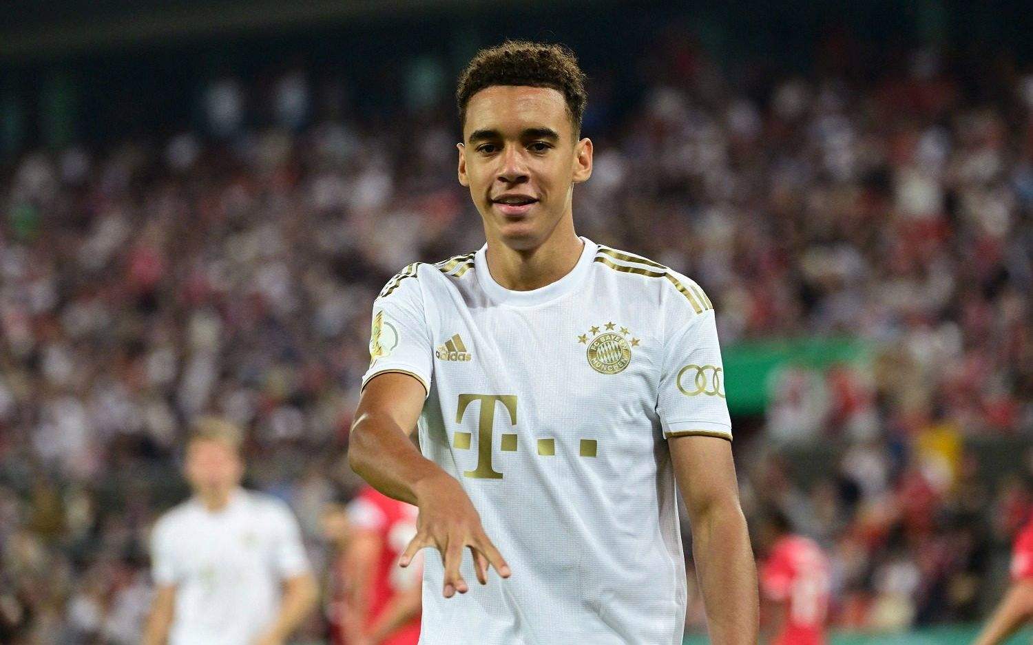 2022年卡塔尔世界杯十大00后球星，维尼修斯领衔，贝林厄姆第三