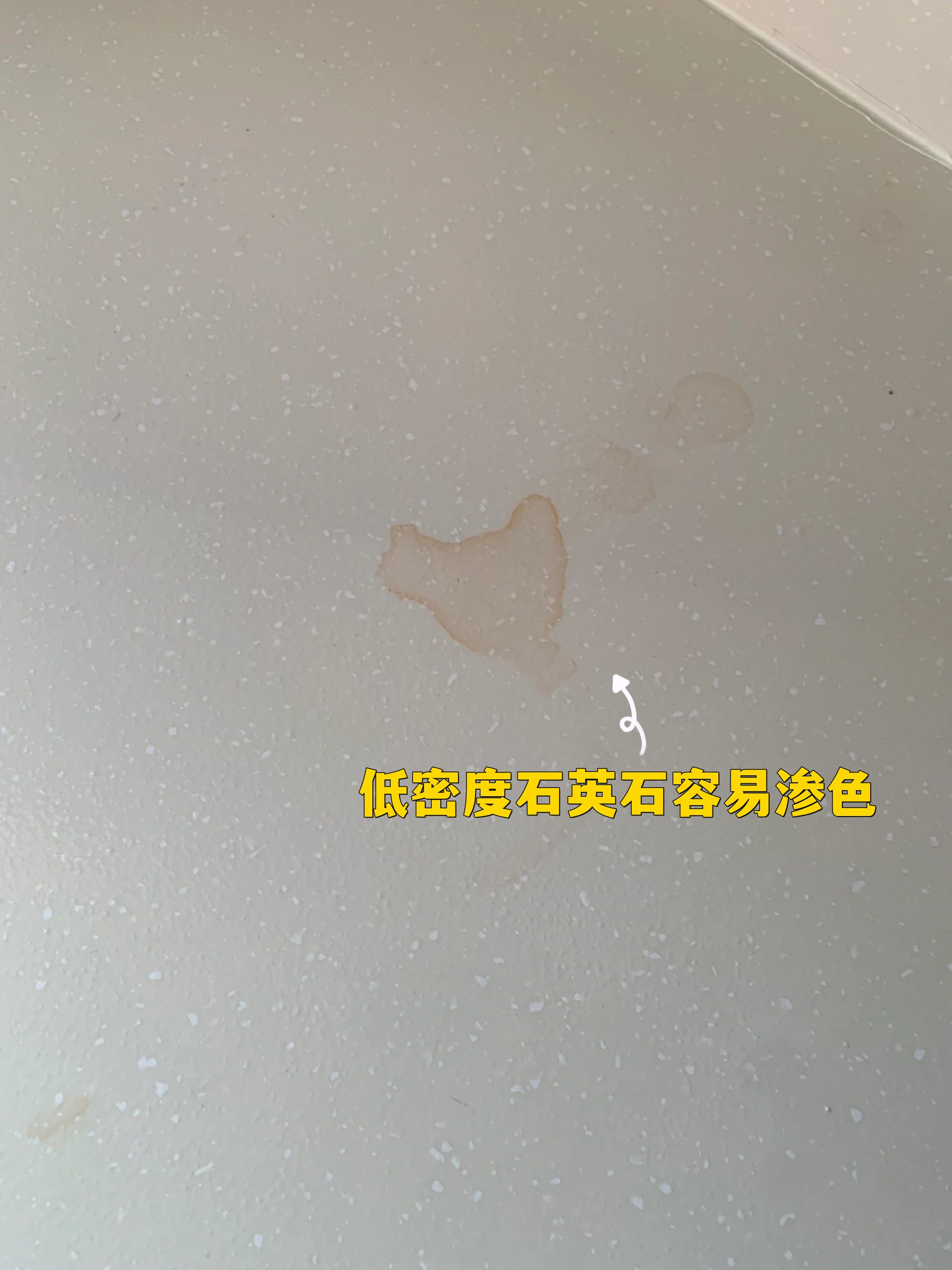 石英石台面是目前橱柜最常用的,橱柜台面石英石选购注意事项