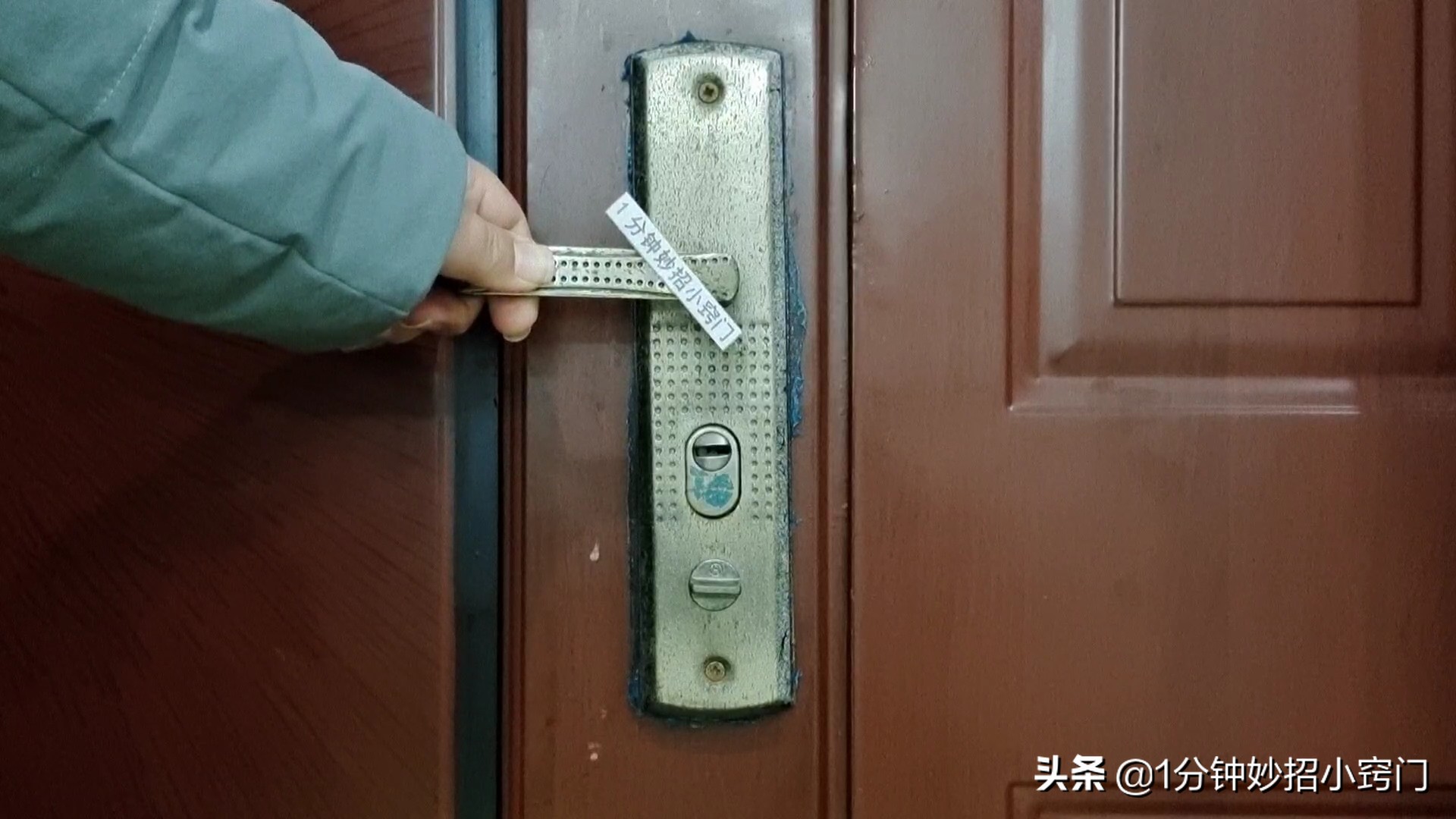 门把手放个衣架,门把上放衣架效果图