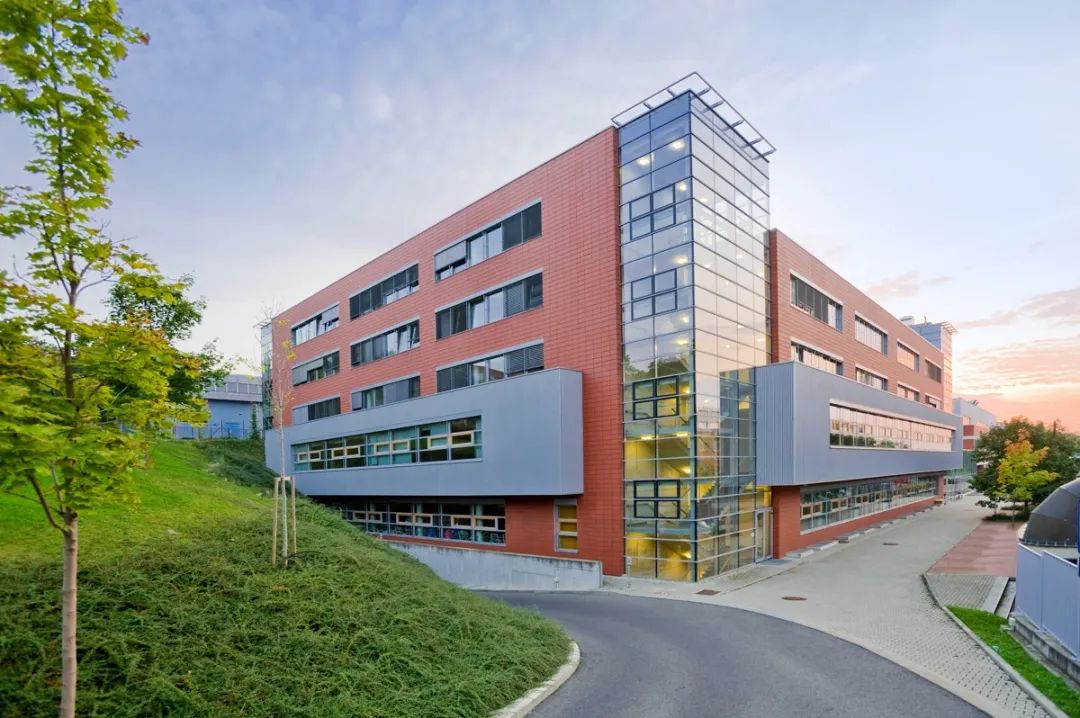 无需语言留学本硕连读,无需语言成绩留学