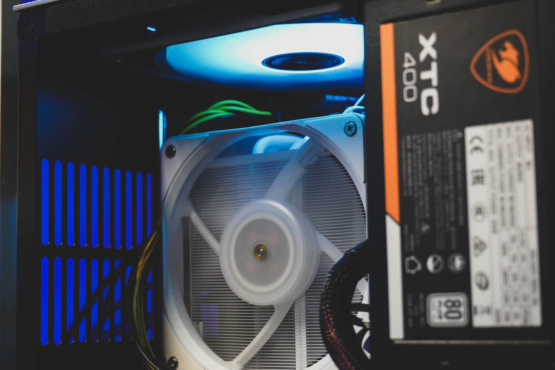 如何缩小主机机箱空间,机箱空间太小了咋办