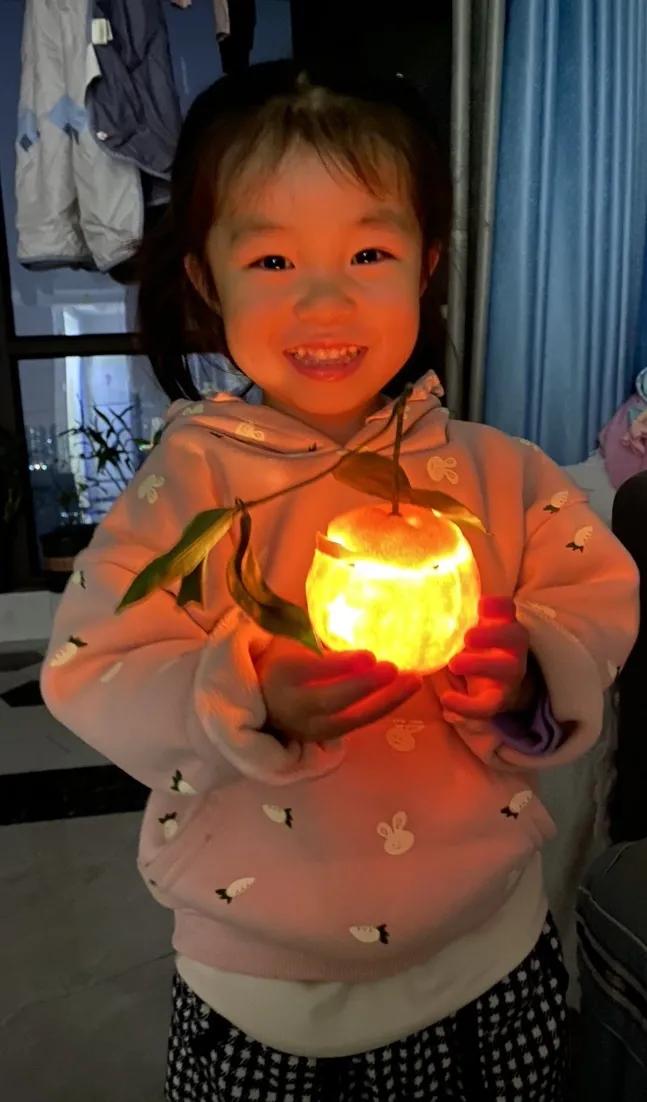 鏆栨殩鐨勫皬妗旂伅鎵嬪伐,娓╂殩鐨勫皬妗旂伅骞煎効鎵嬪伐