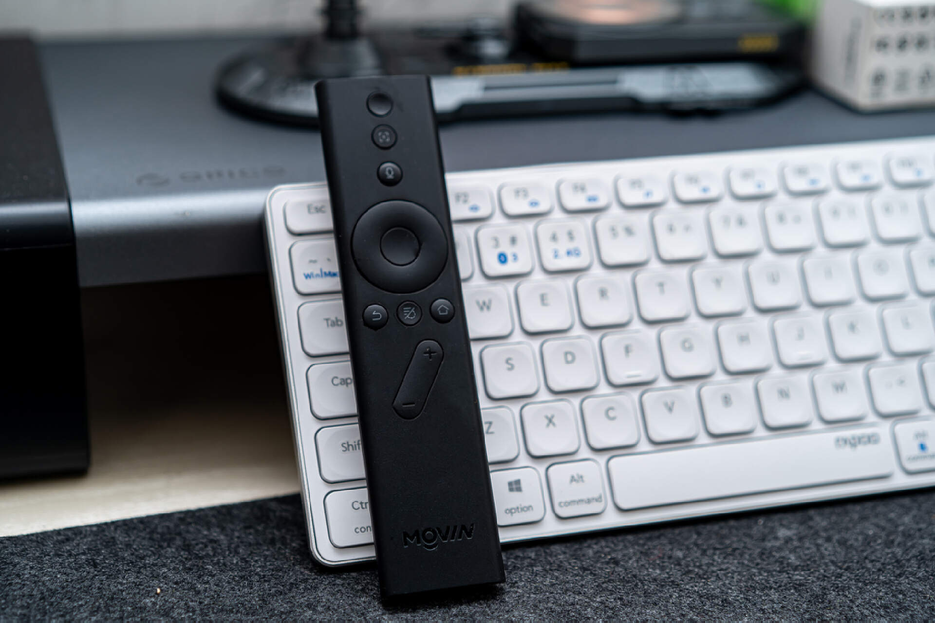 300元左右的投影仪是不是智商税,一千多块钱的投影仪靠谱吗