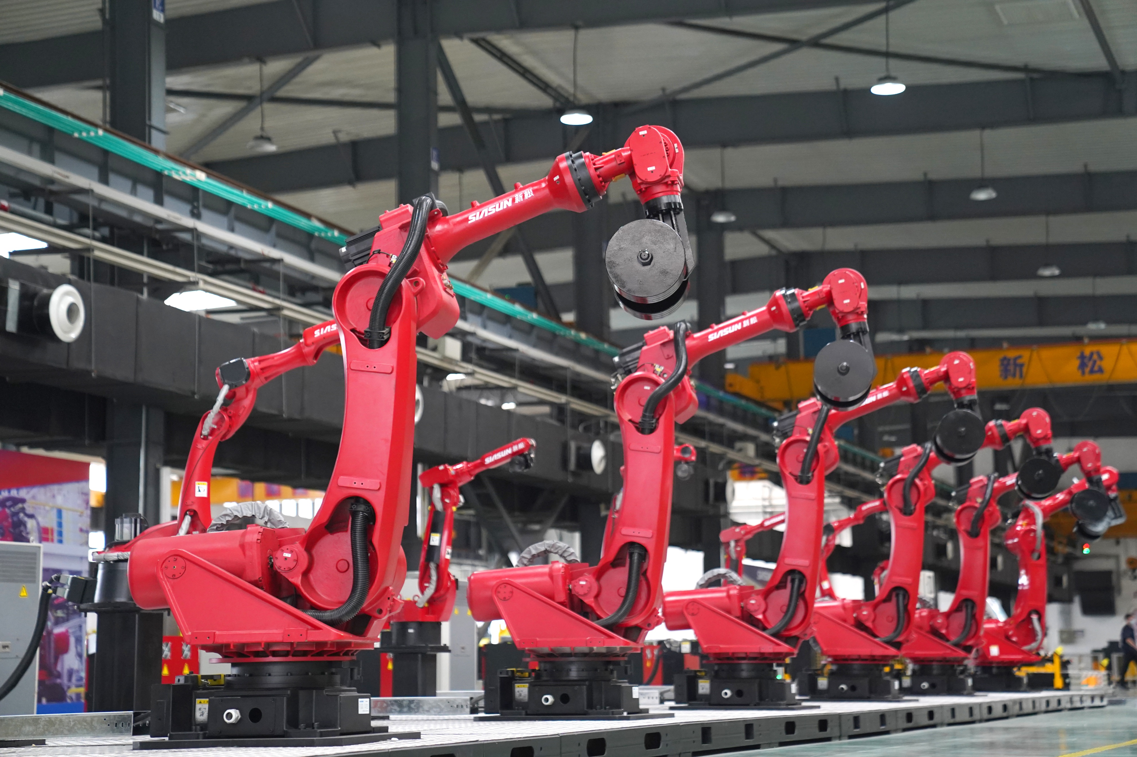 新松机器人全球化,新松造机器人走出国门