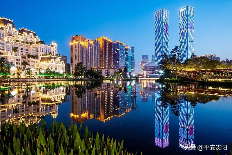 贵阳金融城流光溢彩,点亮夜经济贵阳不打烊