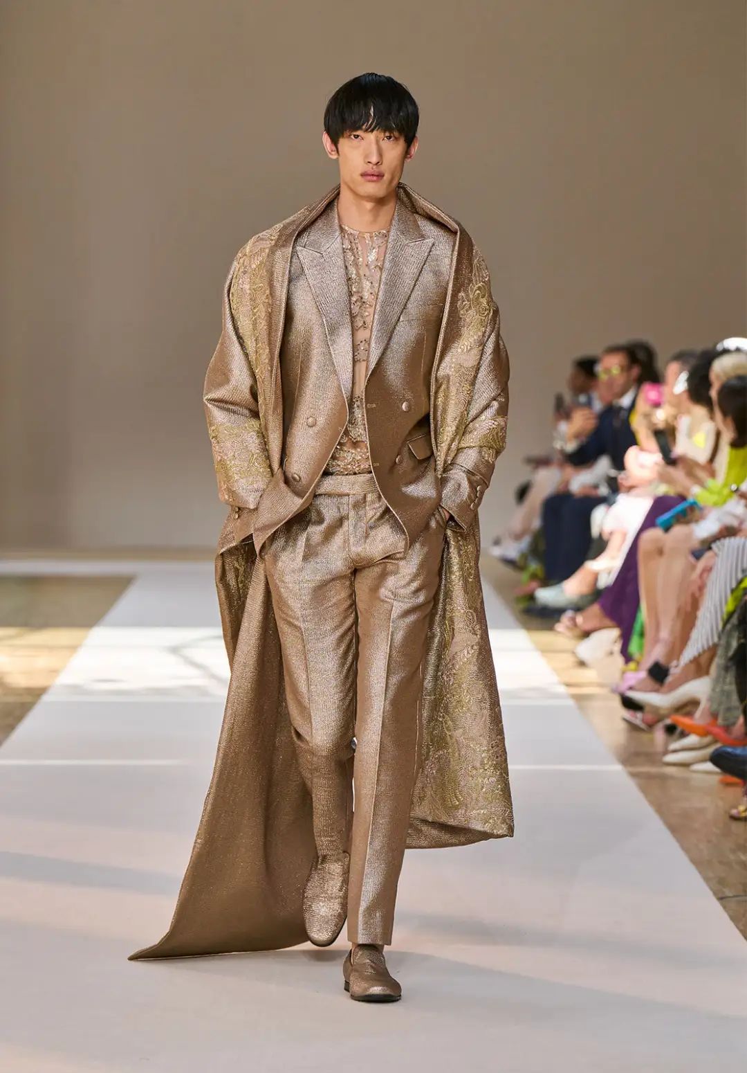 高定全新系列,高定和大众定制区别