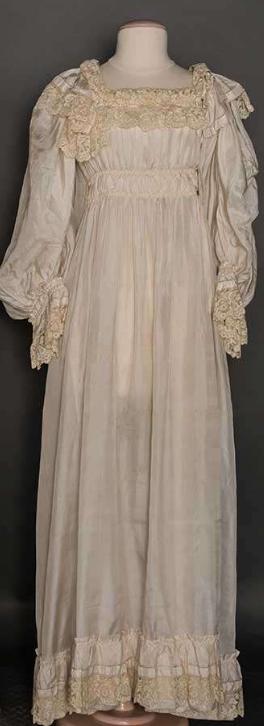 欧洲睡衣发展史,欧洲中世纪英国贵族的睡衣