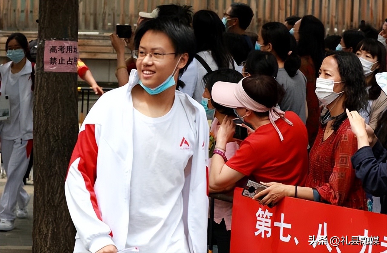 高三毕业了选理科好还是文科好,文科生和理科生毕业以后的差别